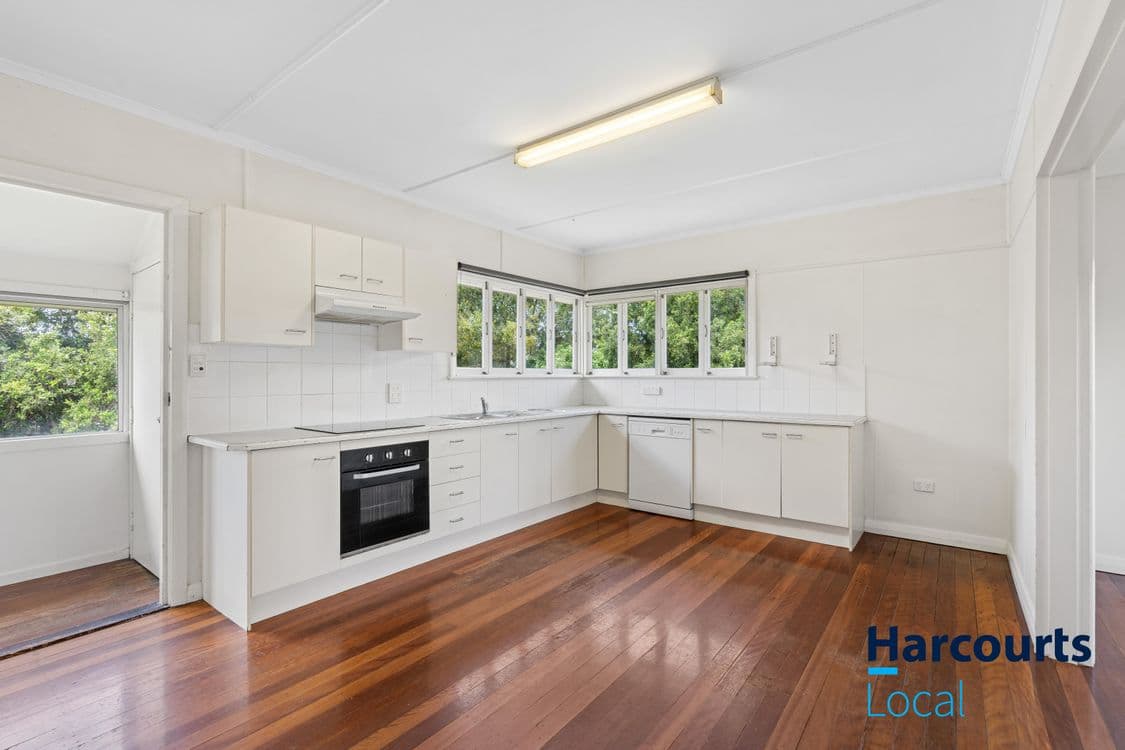 38 Belnoel Street, WAVELL HEIGHTS, QLD 4012, Wavell Heights - Thumbnail 5