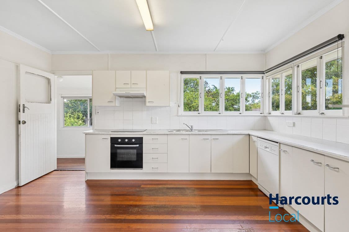 38 Belnoel Street, WAVELL HEIGHTS, QLD 4012, Wavell Heights - Thumbnail 6