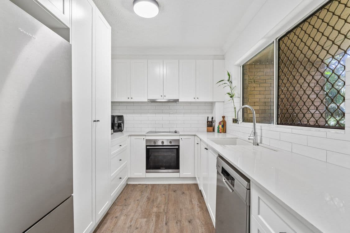 6/3 Lind Avenue, Palm Beach, QLD 4221, Palm Beach - Thumbnail 2