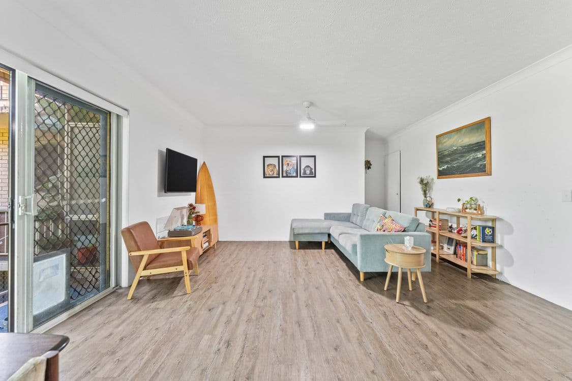6/3 Lind Avenue, Palm Beach, QLD 4221, Palm Beach - Thumbnail 6