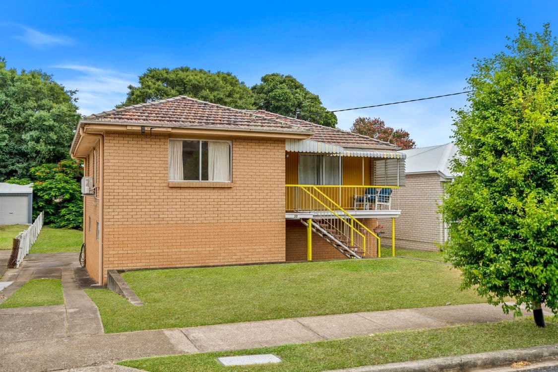 39 Agnes Street, WYNNUM, QLD 4178, Wynnum - Thumbnail 2