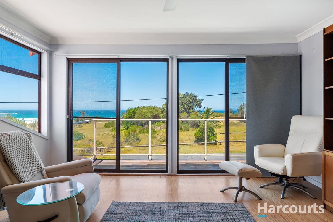 19 The Esplanade, Caves Beach, NSW 2281, Caves Beach - Thumbnail 7