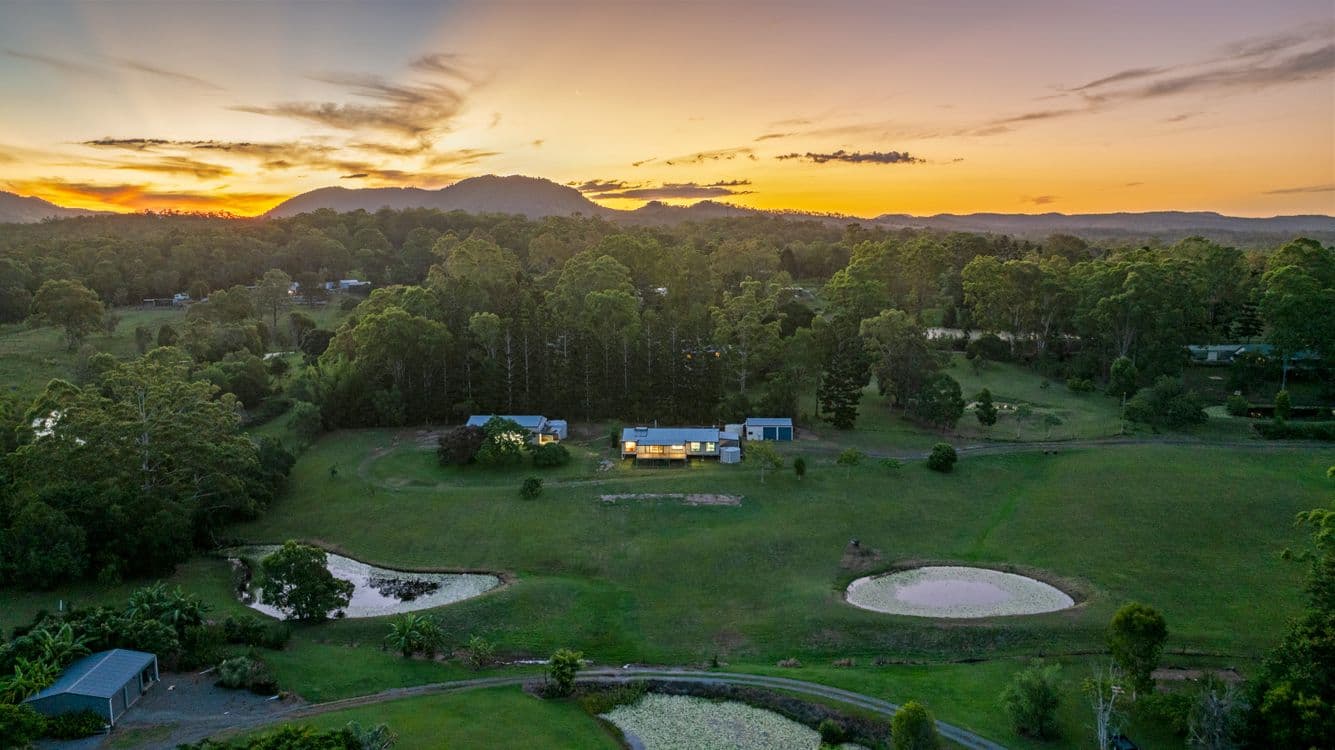 86 Gympie Road, Tin Can Bay - Image 1