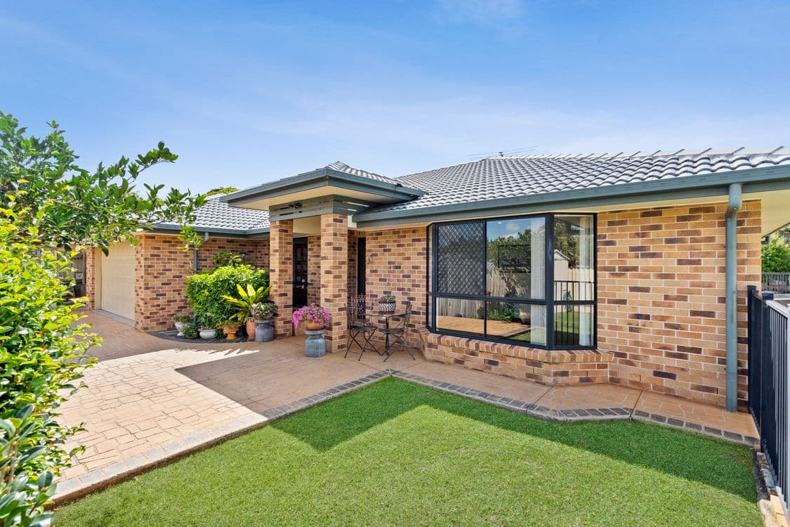 5 Dory Close, REDLAND BAY, QLD 4165, Redland Bay - Thumbnail 2