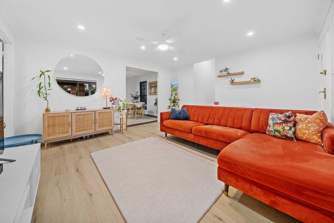 221 Upper Lyndale Street, SHAILER PARK, QLD 4128, Shailer Park - Thumbnail 2