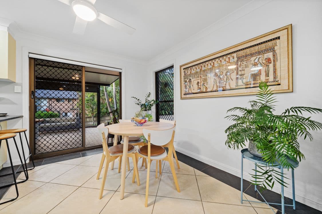 221 Upper Lyndale Street, SHAILER PARK, QLD 4128, Shailer Park - Thumbnail 6