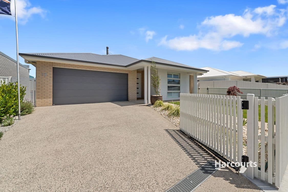 13 Mason Place, SHEARWATER, TAS 7307, Shearwater - Thumbnail 2