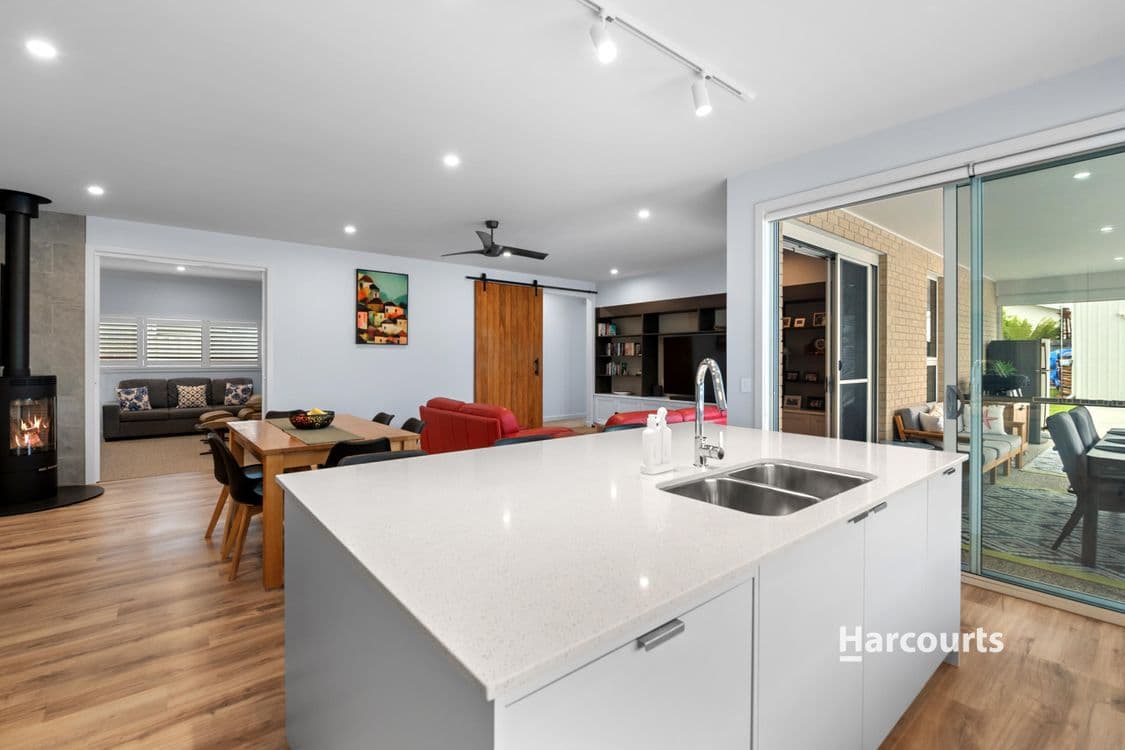 13 Mason Place, SHEARWATER, TAS 7307, Shearwater - Thumbnail 8