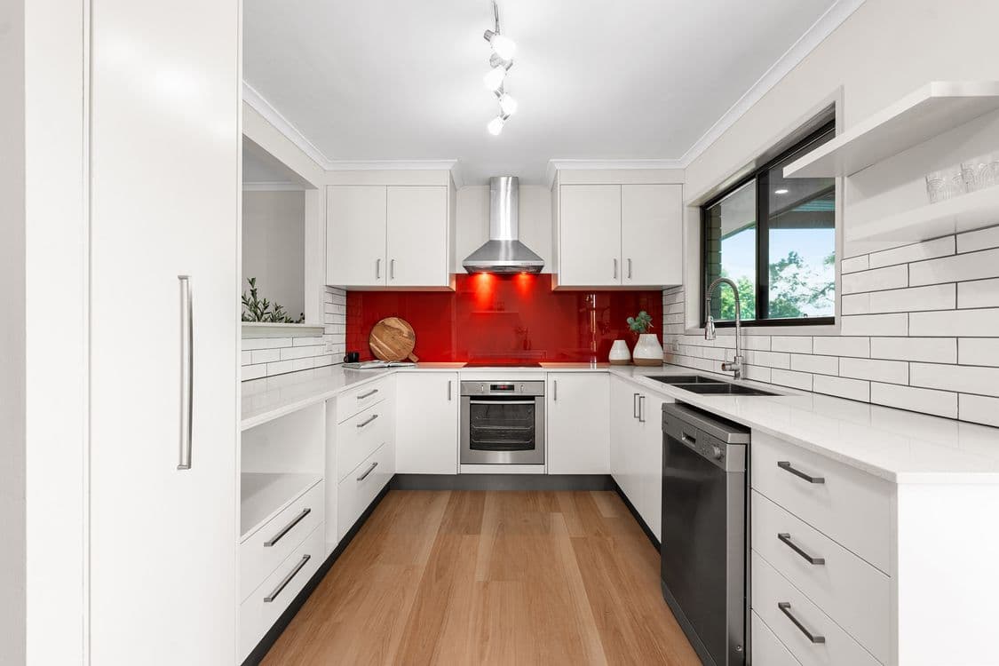 93 Meadowlands Road, CARINDALE, QLD 4152, Carindale - Thumbnail 4