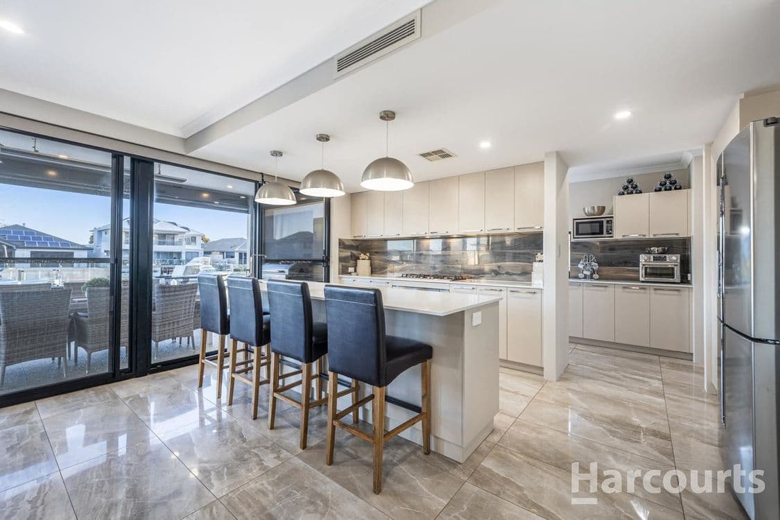 41 Waterlily Drive, DUDLEY PARK, WA 6210, Dudley Park - Thumbnail 6