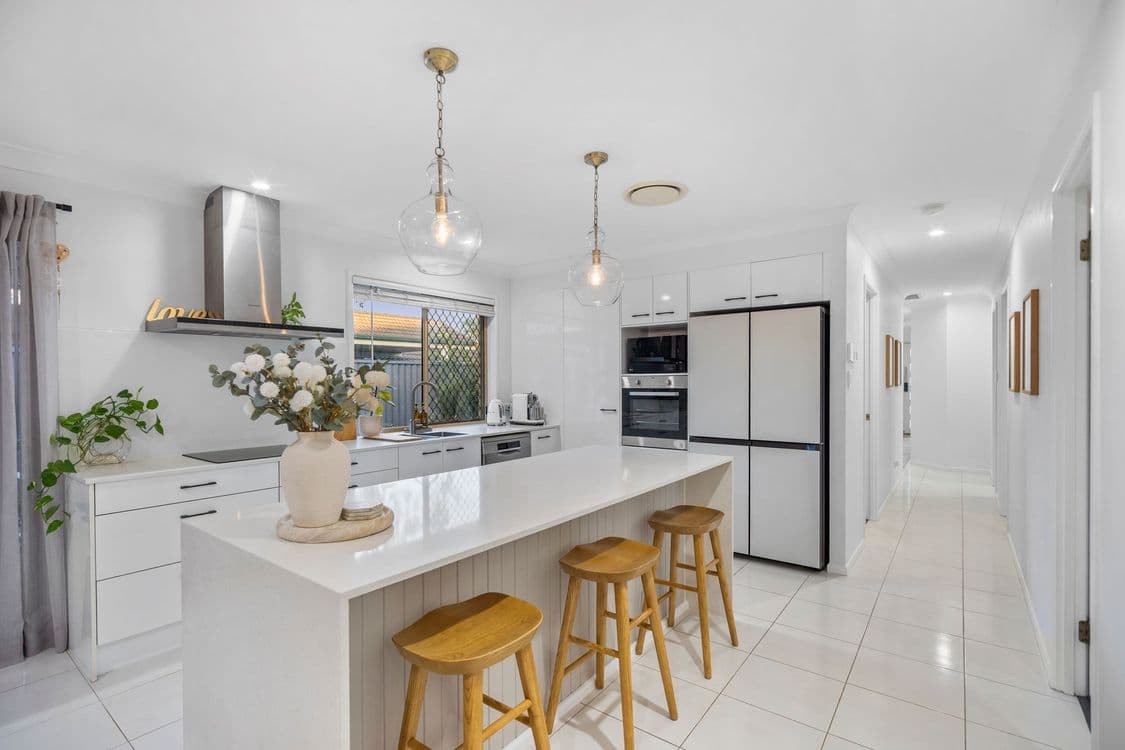 37 Acorn Circuit, FOREST LAKE, QLD 4078, Forest Lake - Thumbnail 2