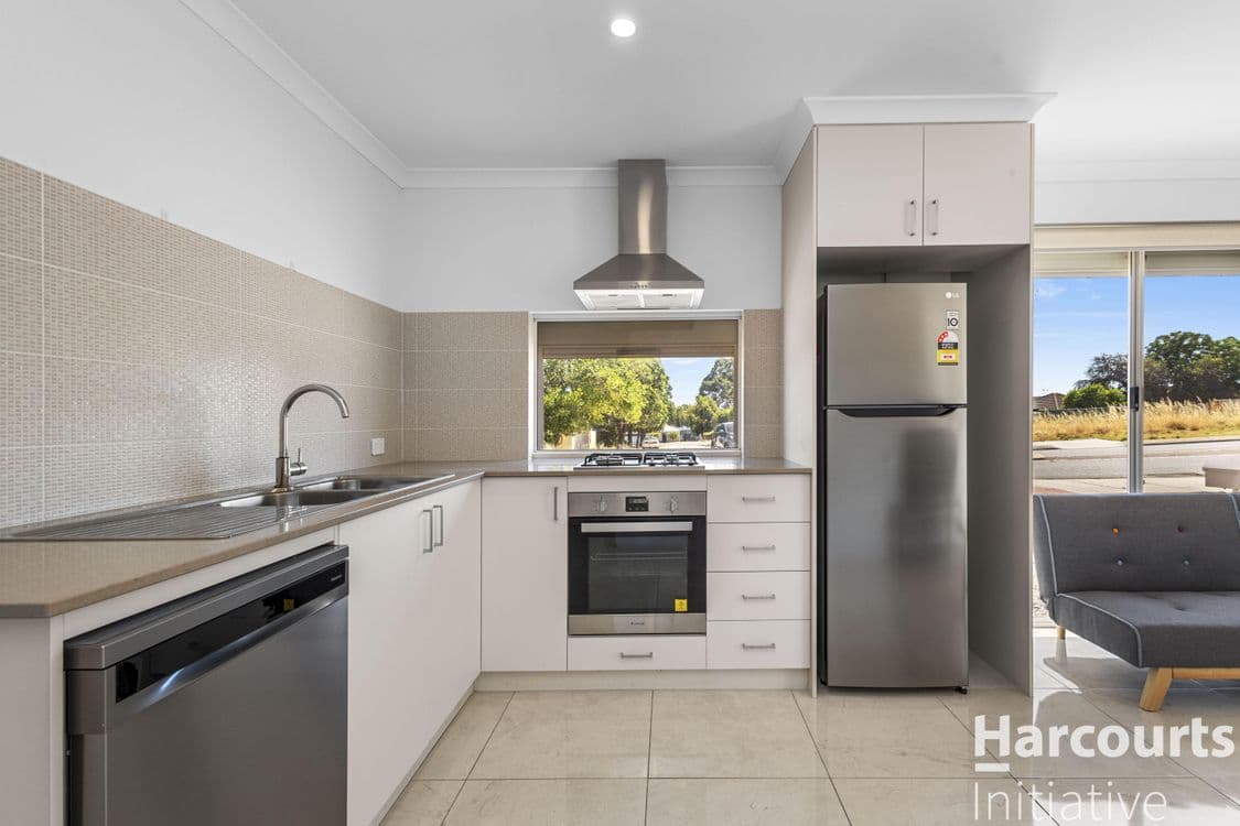 54A Dallington Crescent, BALGA, WA 6061, Balga - Thumbnail 3