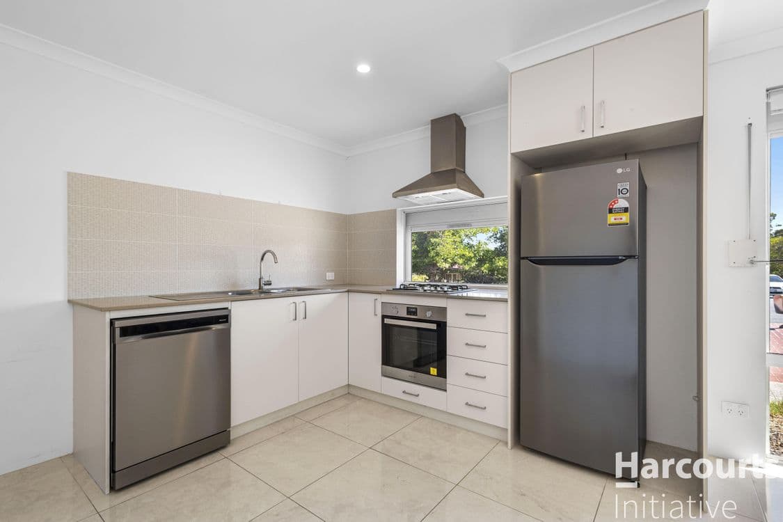 54A Dallington Crescent, BALGA, WA 6061, Balga - Thumbnail 5