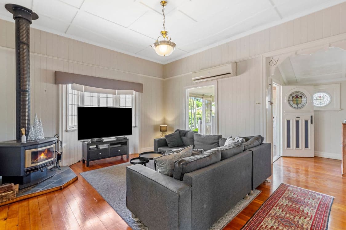 8 Hunter Street, GREENSLOPES, QLD 4120, Greenslopes - Thumbnail 3