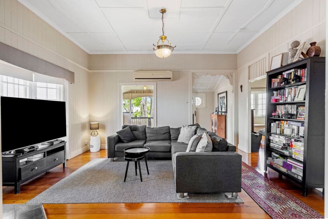 8 Hunter Street, GREENSLOPES, QLD 4120, Greenslopes - Thumbnail 4