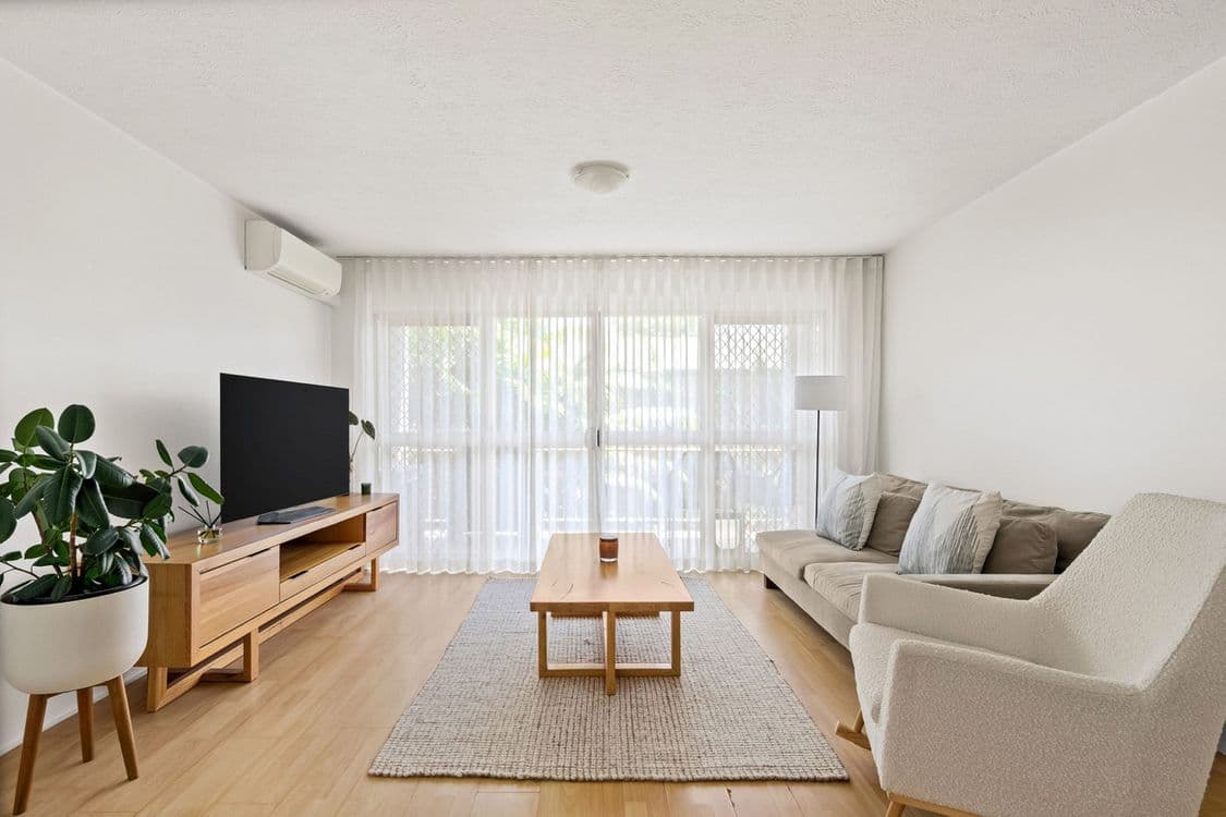 3/54 Sarawak Avenue, Palm Beach, QLD 4221, Palm Beach - Thumbnail 2