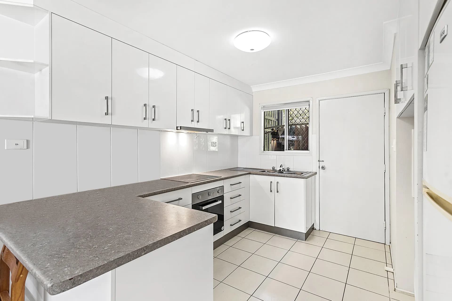 27/28 Island Drive, Cannonvale., Cannonvale - Thumbnail 3