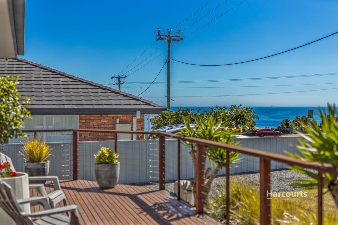 64 South Road, PENGUIN, TAS 7316, Penguin - Thumbnail 2