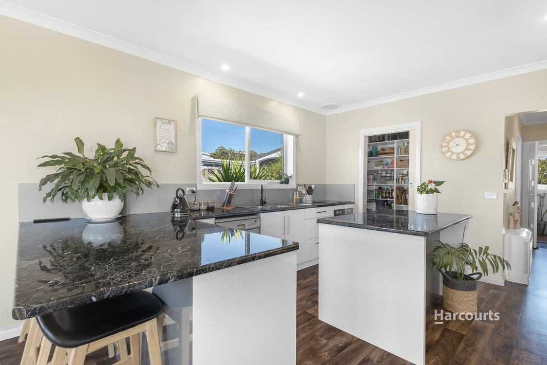 64 South Road, PENGUIN, TAS 7316, Penguin - Thumbnail 5