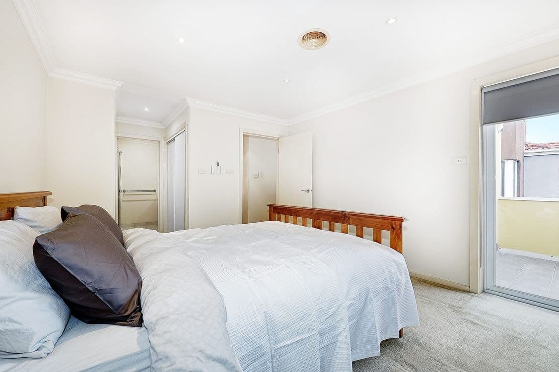 5 Portland Place, ROXBURGH PARK, VIC 3064, Roxburgh Park - Thumbnail 8