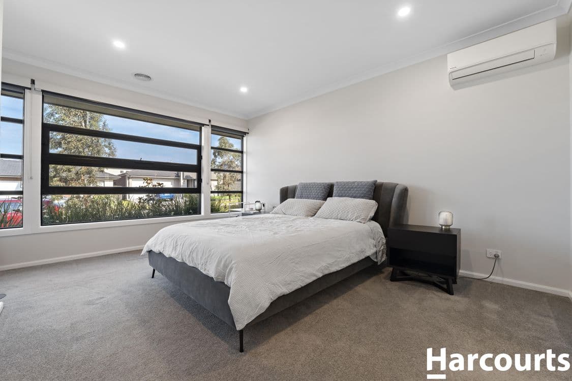 18 Canadian Avenue, WERRIBEE, VIC 3030, Werribee - Thumbnail 2