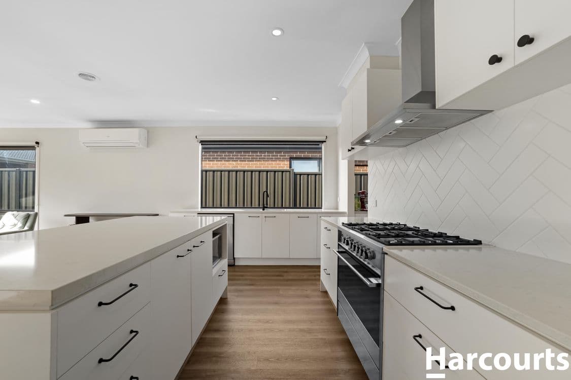 18 Canadian Avenue, WERRIBEE, VIC 3030, Werribee - Thumbnail 5