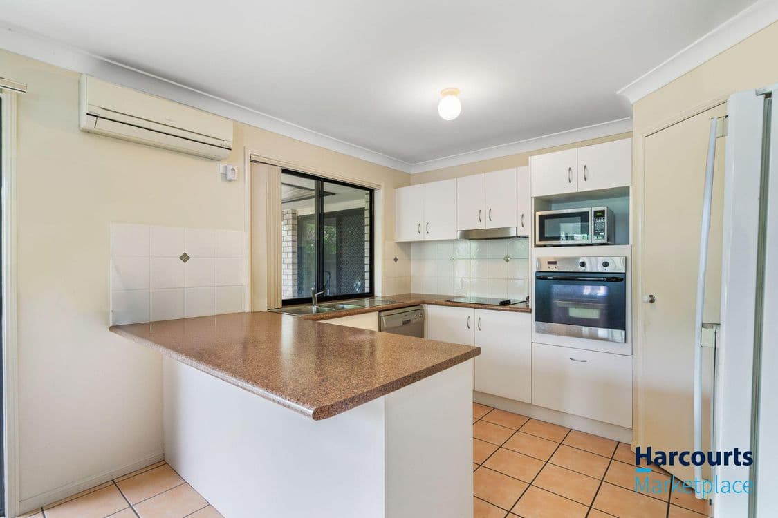 135 Lakeside Avenue, SPRINGFIELD LAKES, QLD 4300, Springfield Lakes - Thumbnail 6