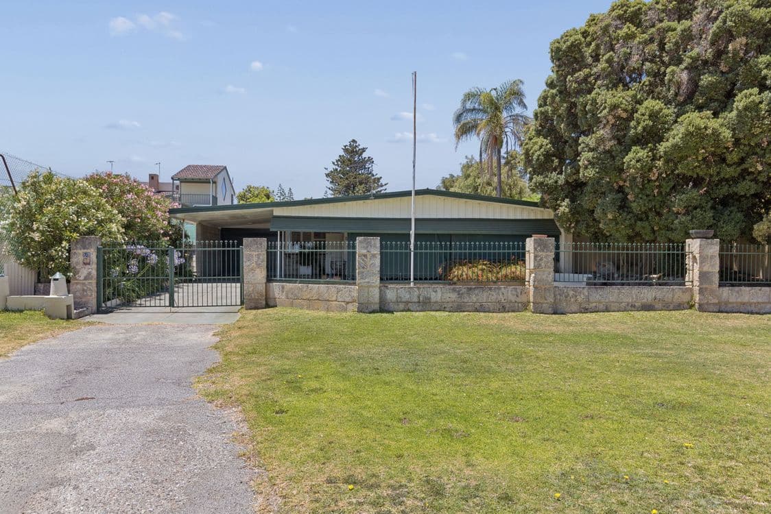72 Arcadia Drive, SHOALWATER, WA 6169, Shoalwater - Thumbnail 2