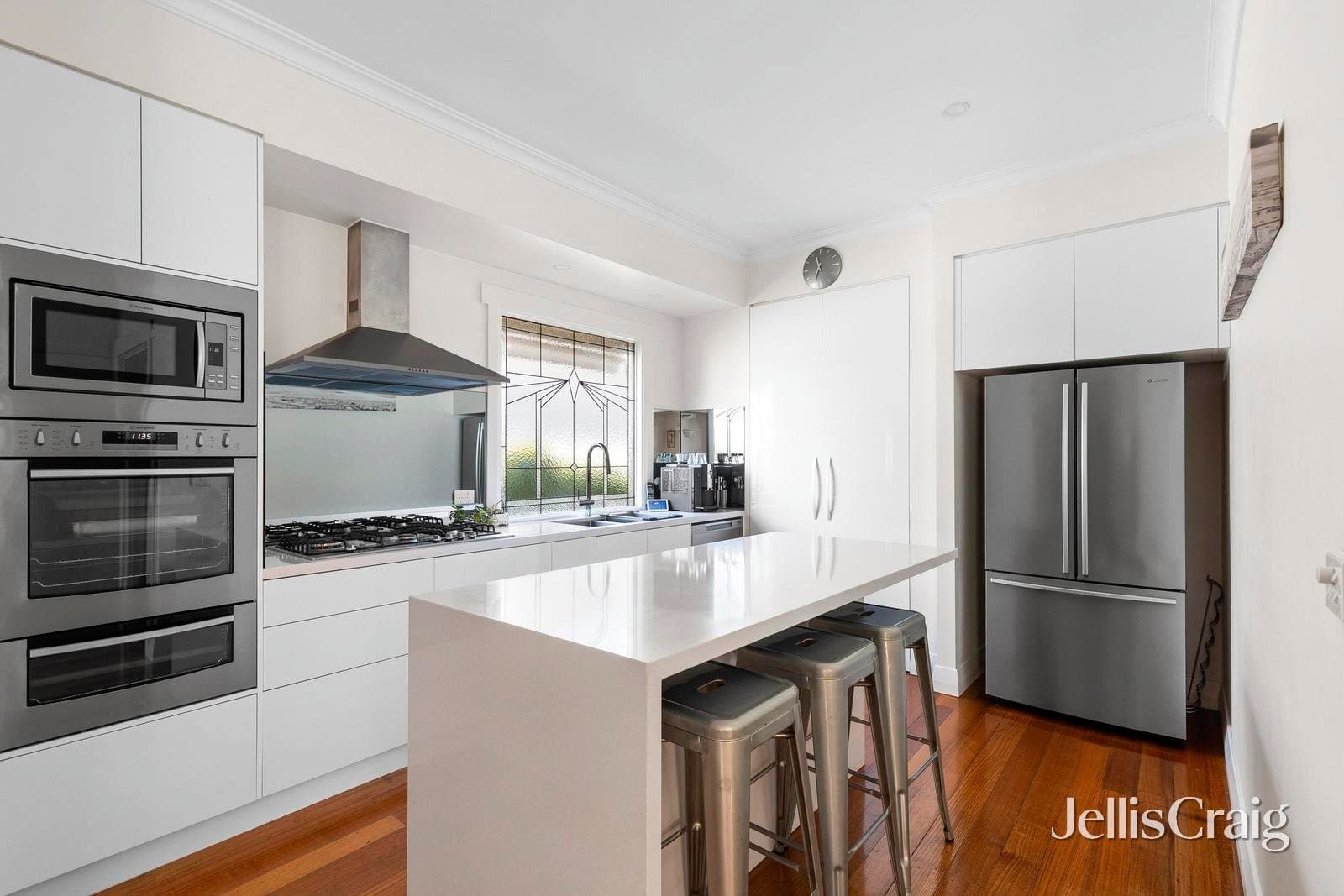 17 William Street, Newtown, Newtown - Thumbnail 4