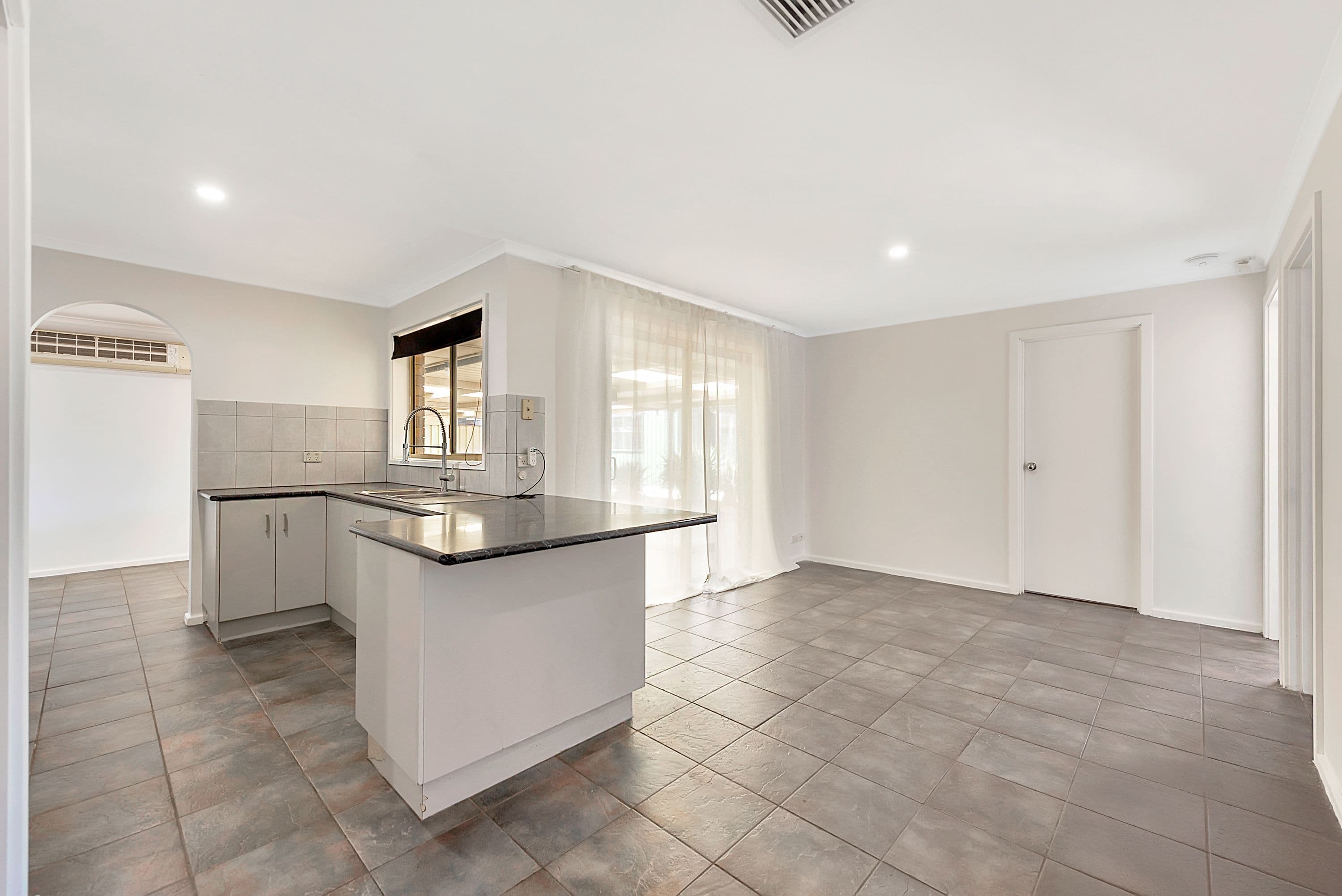 12 Winston Avenue , Paralowie SA 5108, Paralowie - Thumbnail 5