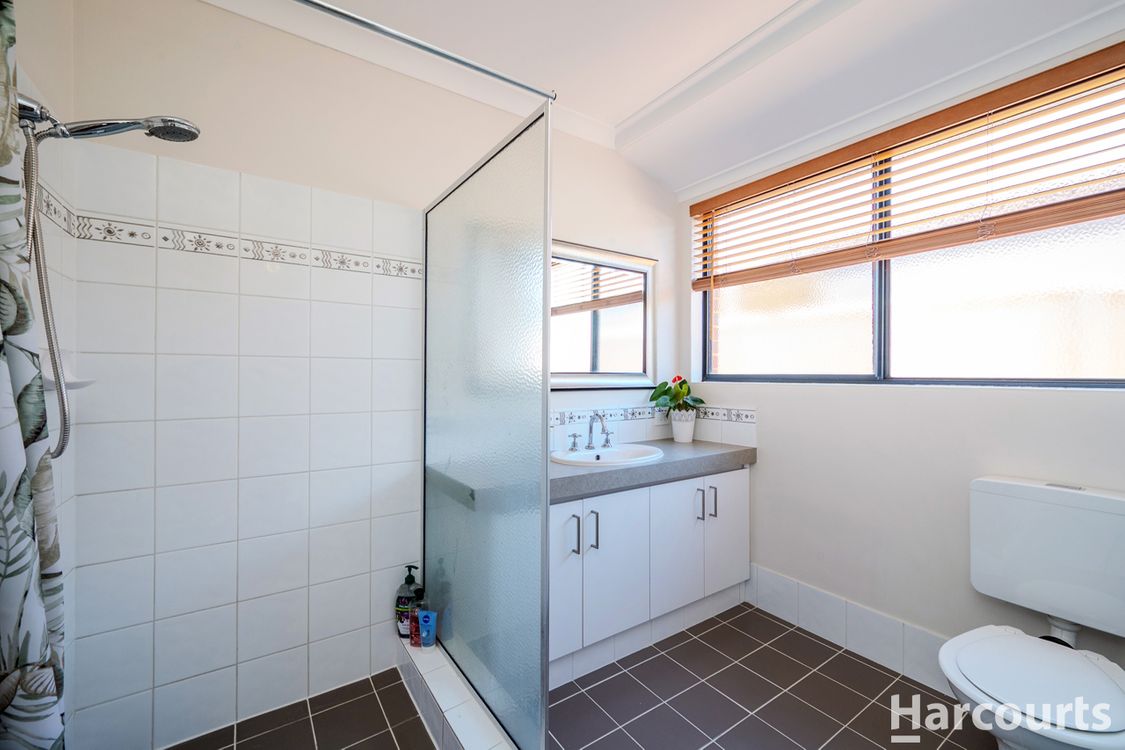 21 Keanefield Drive, CARRAMAR, WA 6031, Carramar - Thumbnail 8
