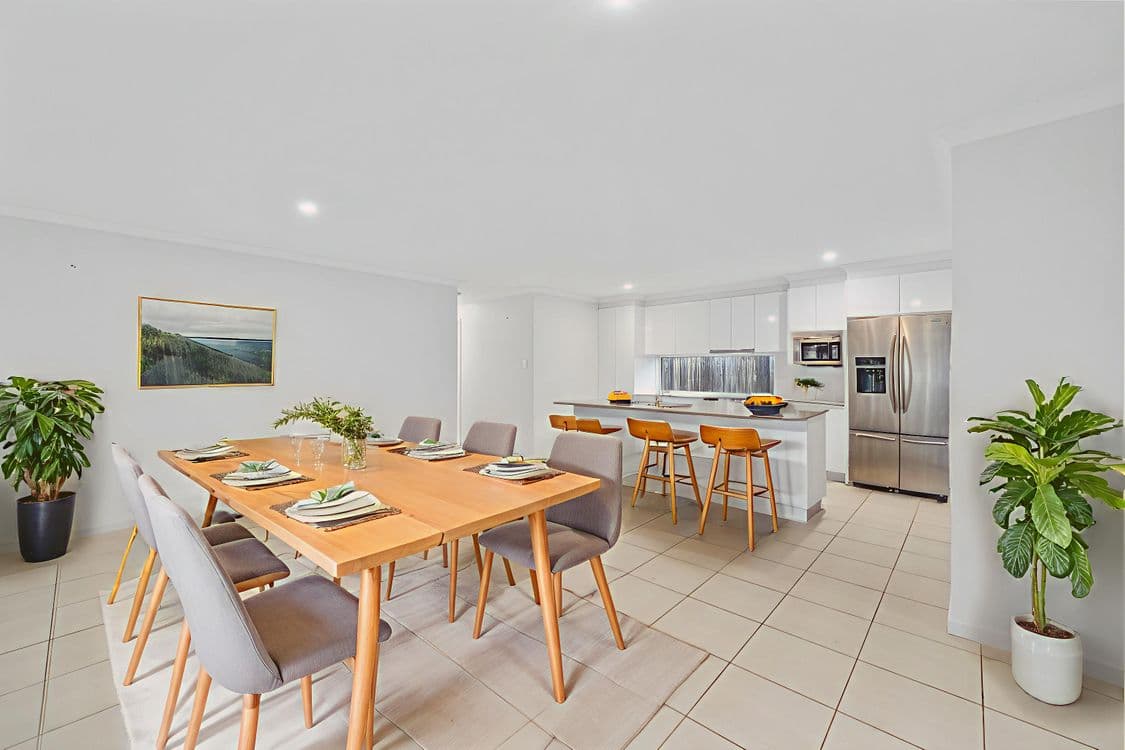27 Pedersen Road, SOUTHSIDE, QLD 4570, Southside - Thumbnail 2