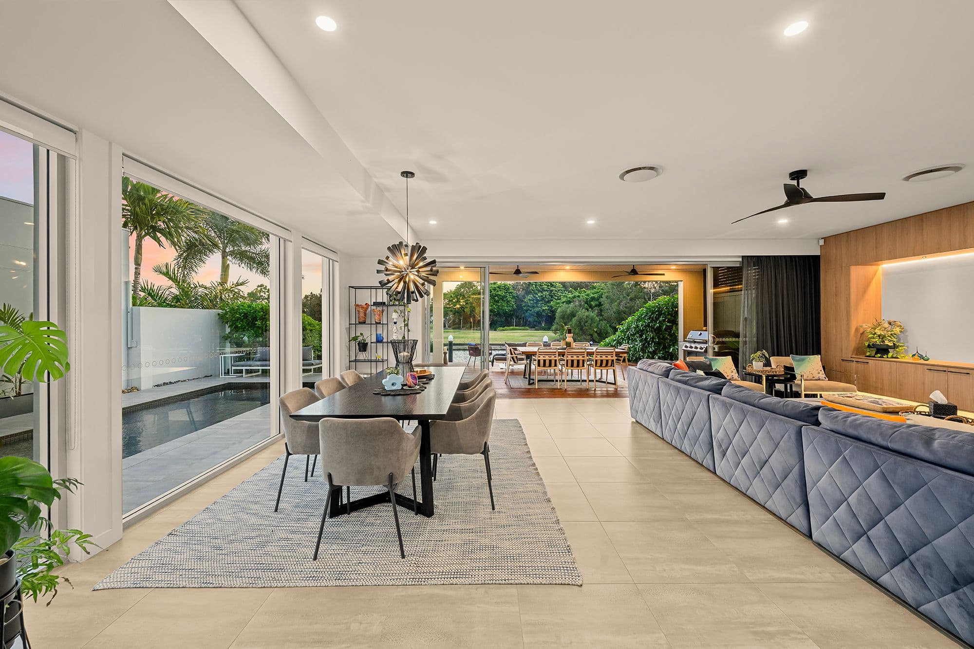 7621 Fairway Boulevard, Hope Island - Thumbnail 3