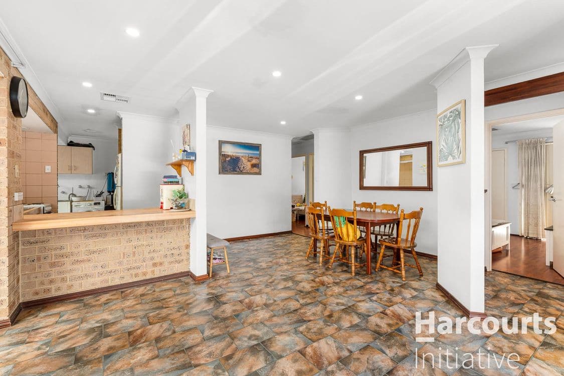 17 Teneriffe Place, MIRRABOOKA, WA 6061, Mirrabooka - Thumbnail 3