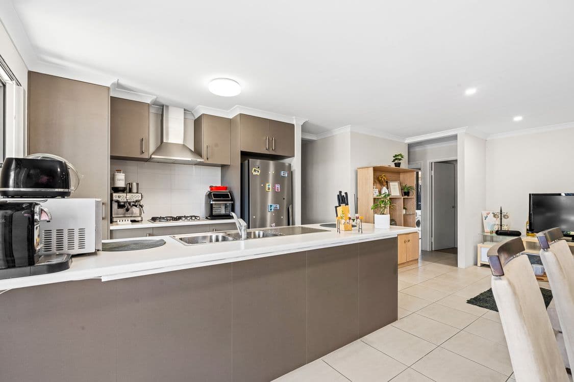 37A Moorhead Way, KOONDOOLA, WA 6064, Koondoola - Thumbnail 4