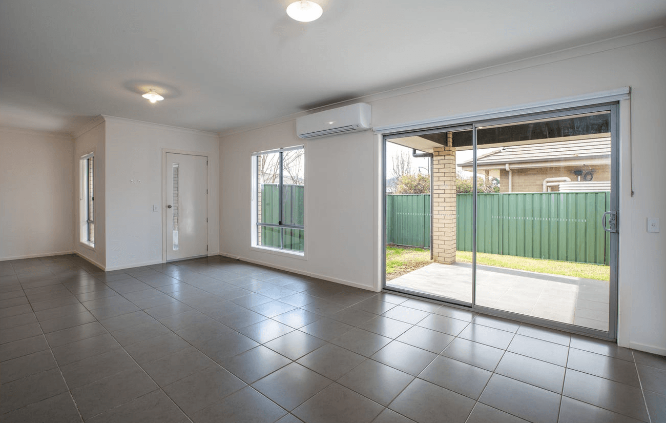 23 Inwood Crescent , Wodonga VIC 3690, Wodonga - Thumbnail 2