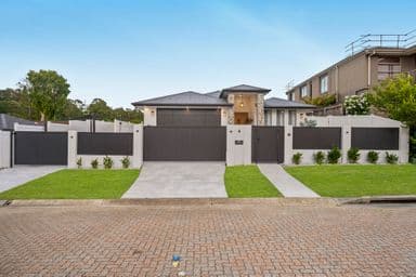 4 Riverbank Court, ASHMORE, QLD 4214, Ashmore - Image 1