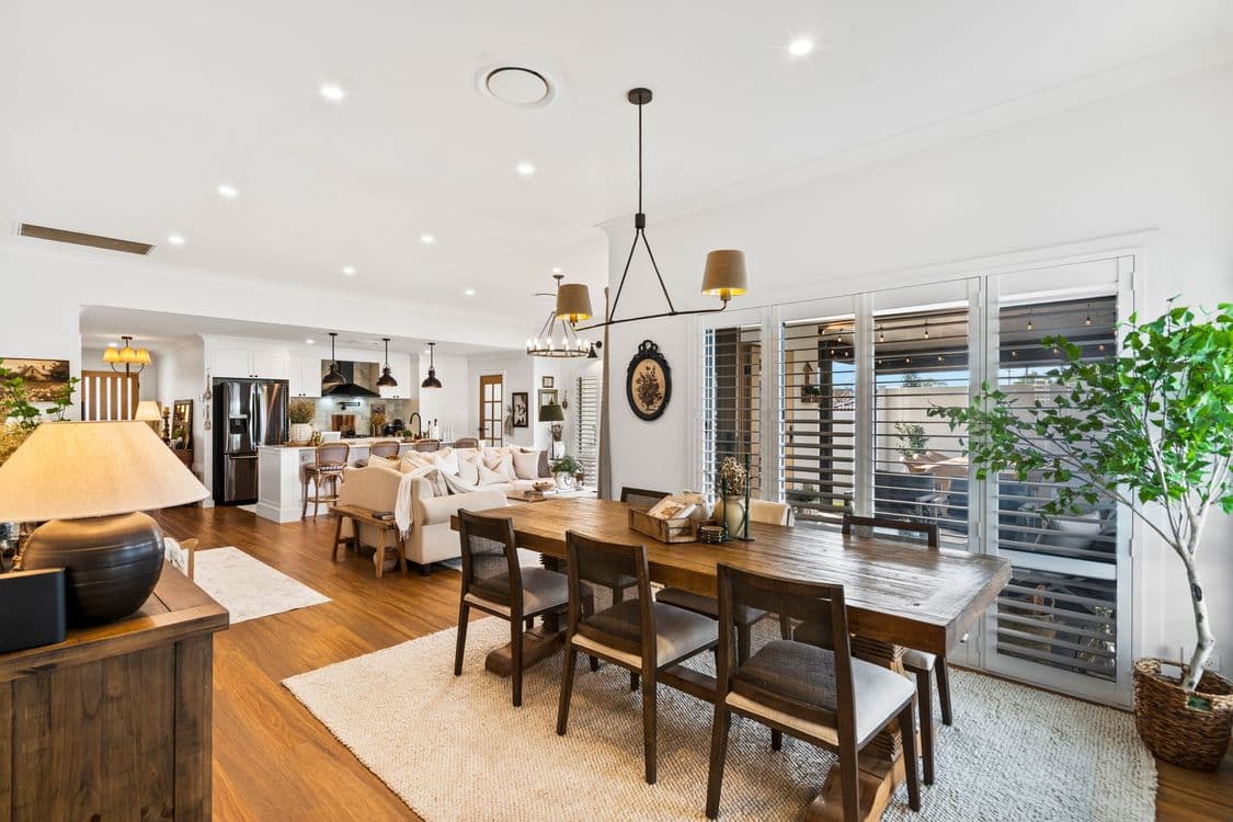 4 Riverbank Court, ASHMORE, QLD 4214, Ashmore - Thumbnail 4