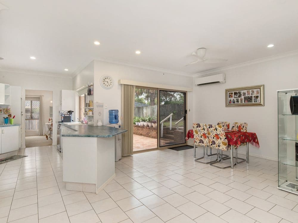18 Edgeworth Place, HELENSVALE, QLD 4212, Helensvale - Thumbnail 8
