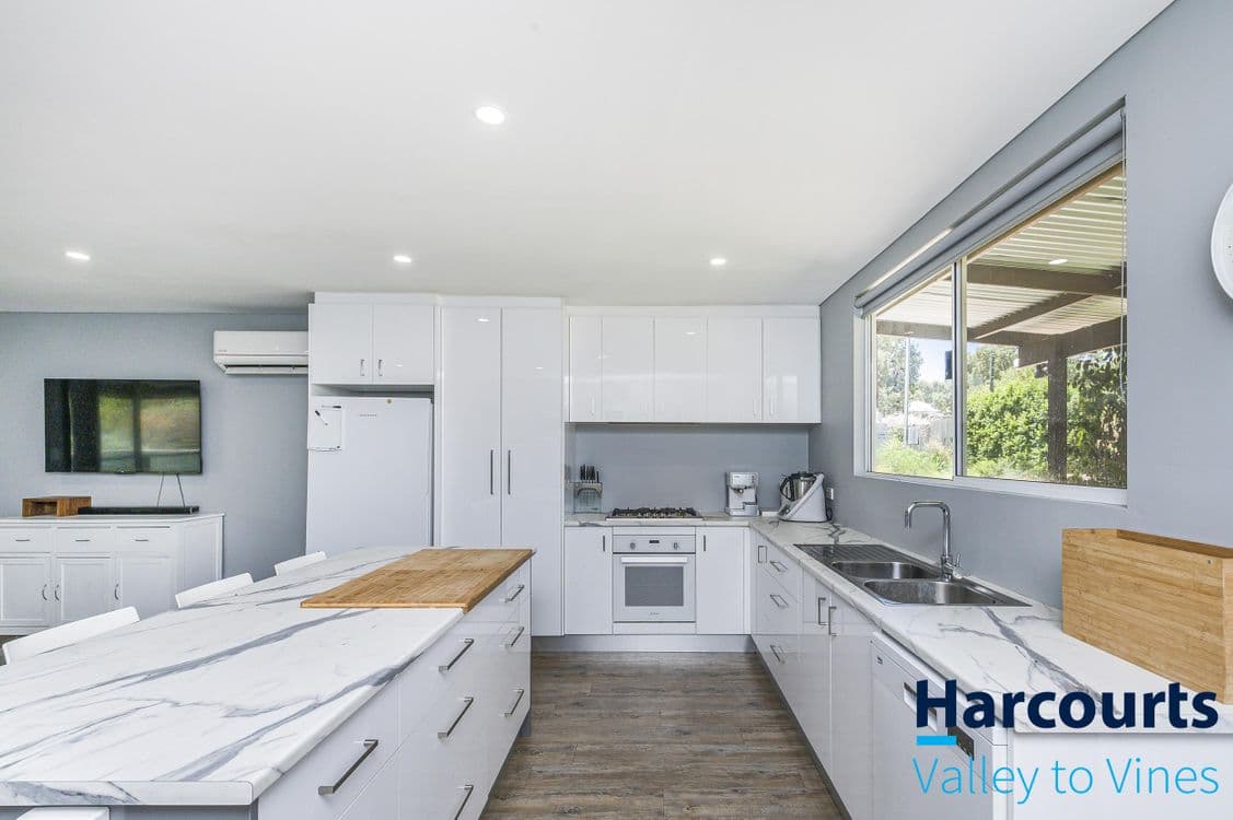 5 Edwards Street, GINGIN, WA 6503, Gingin - Thumbnail 8