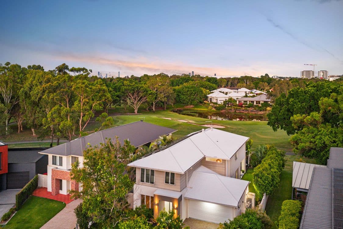 921 Medinah Avenue, Robina, QLD 4226, Robina - Thumbnail 2