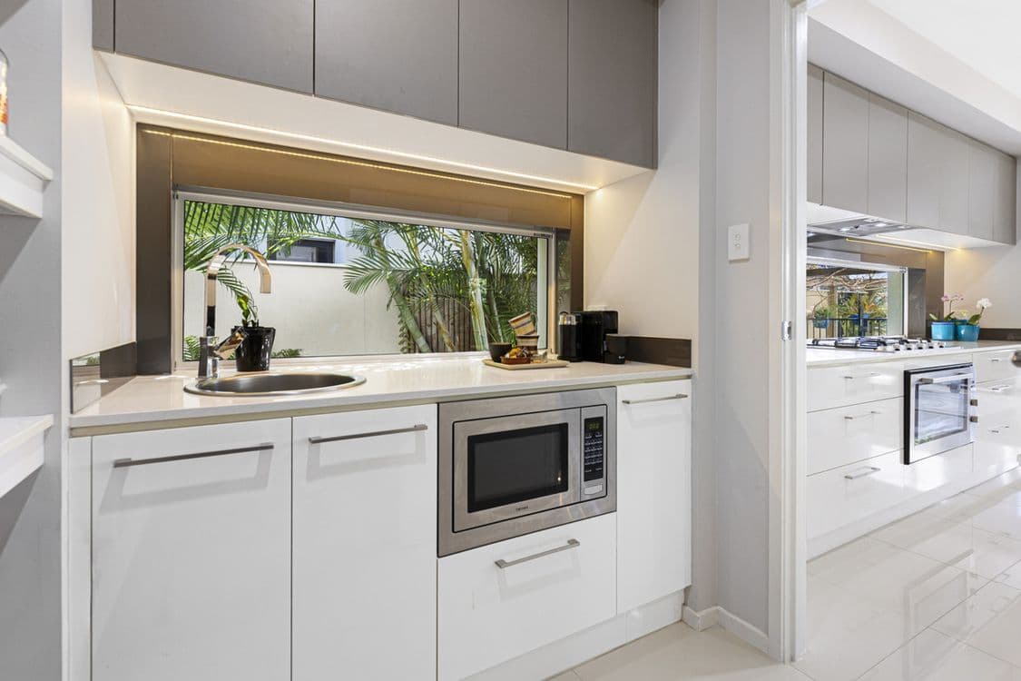 921 Medinah Avenue, Robina, QLD 4226, Robina - Thumbnail 5