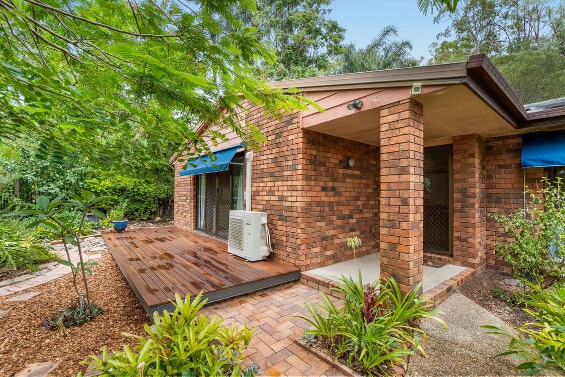 22 Lance Drive, MOUNT WARREN PARK, QLD 4207, Mount Warren Park - Thumbnail 2