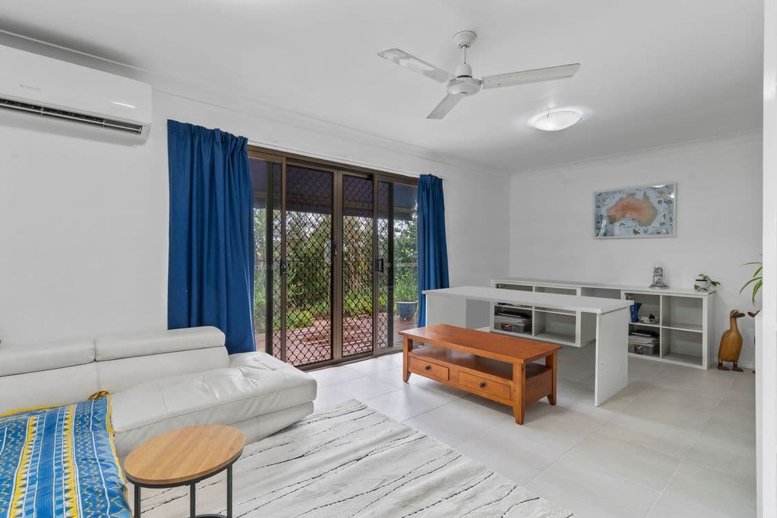 22 Lance Drive, MOUNT WARREN PARK, QLD 4207, Mount Warren Park - Thumbnail 7