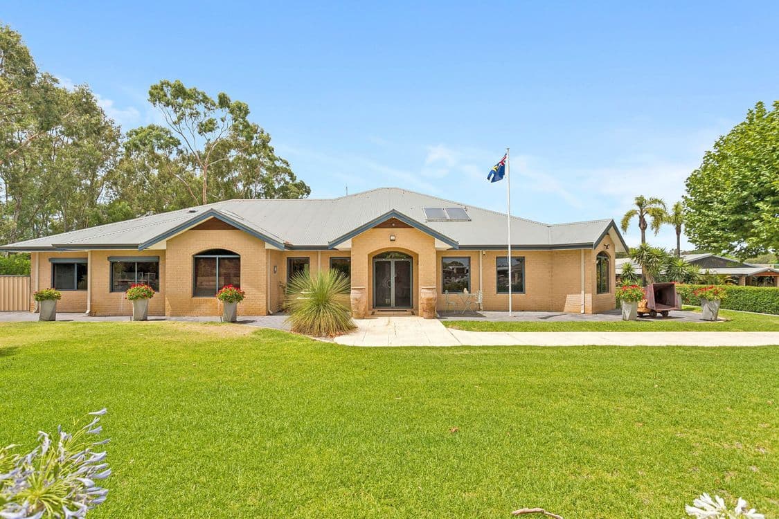 55 Henley Street, HENLEY BROOK, WA 6055, Henley Brook - Thumbnail 3