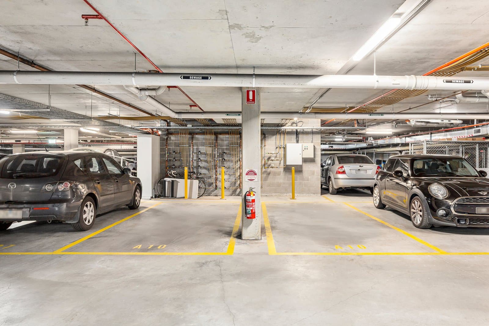 10/4A Lansdowne Road, St Kilda East, St Kilda East - Image 1
