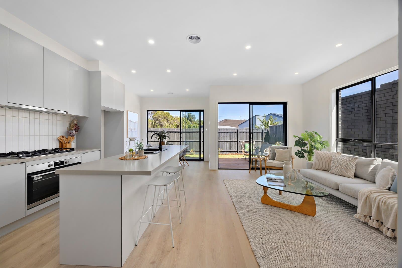 2/5 Prince Crescent, Seaford, Seaford - Thumbnail 6