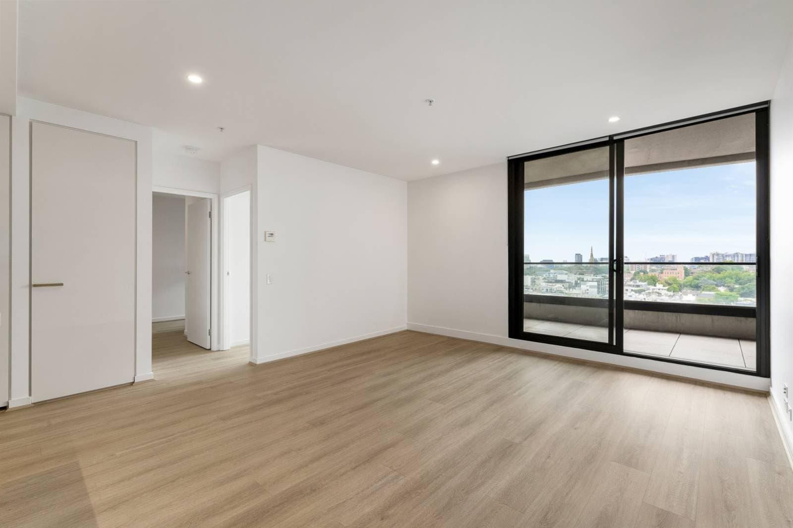 1502/3 Yarra Street, South Yarra, South Yarra - Thumbnail 4