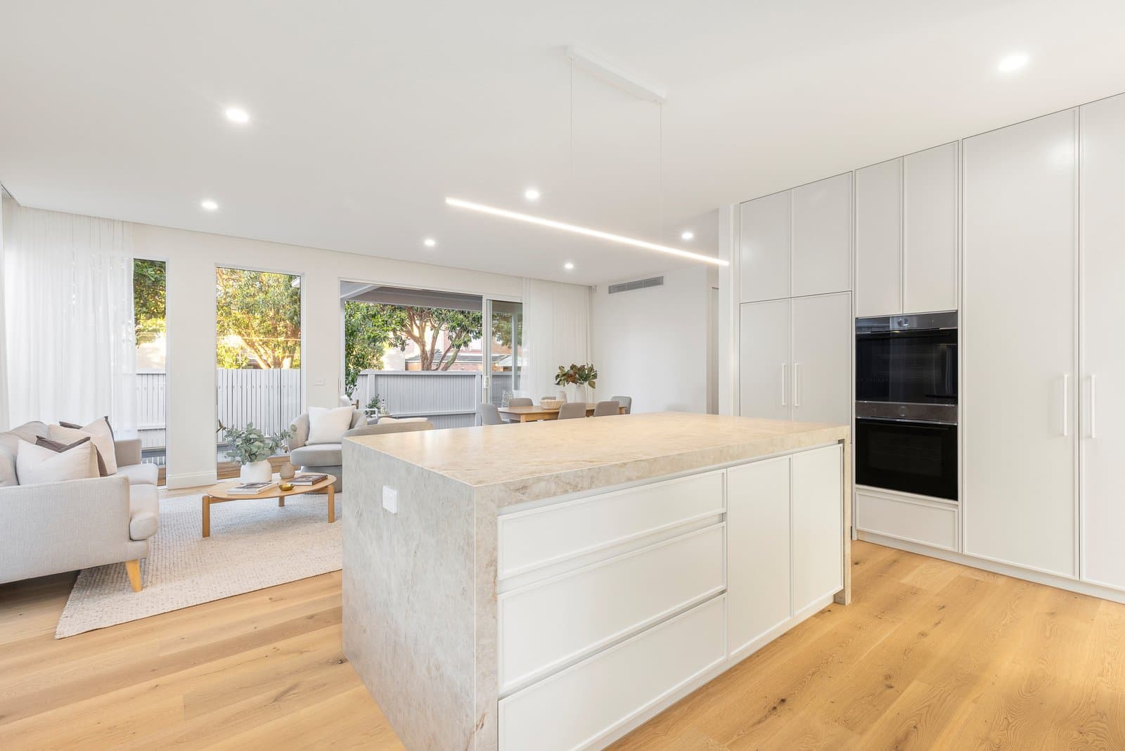 1 Swyer Street, Hampton, Hampton - Thumbnail 8
