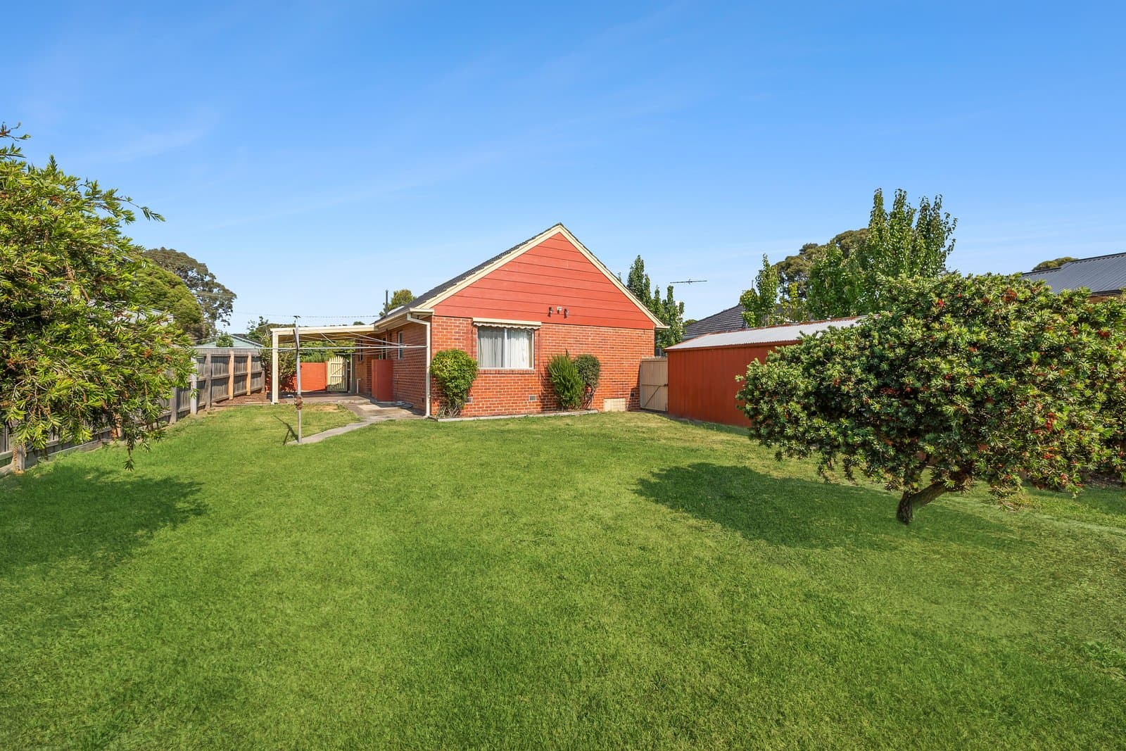 24 Pamela Street, Mount Waverley, Mount Waverley - Thumbnail 7
